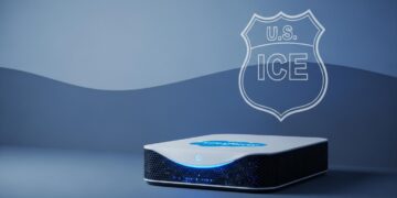 พนักงาน Salesforce กดดัน CEO ทบทวนดีลกับ ICE ท่ามกลางกระแสต้าน